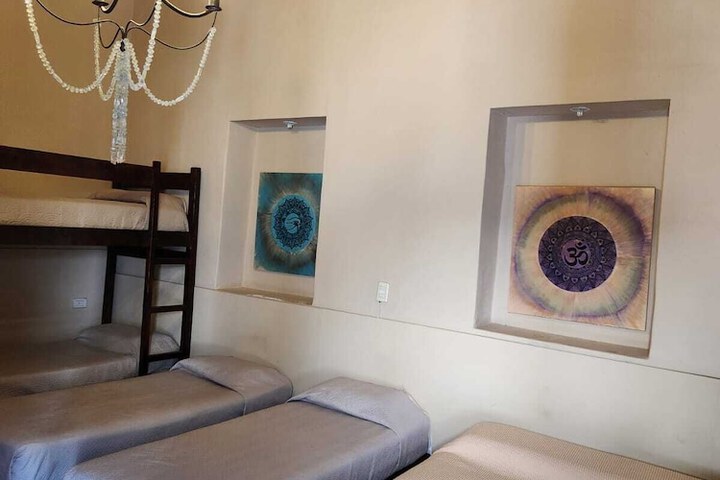 Room 28 of 91