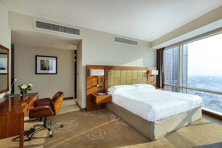 Room 13 of 180