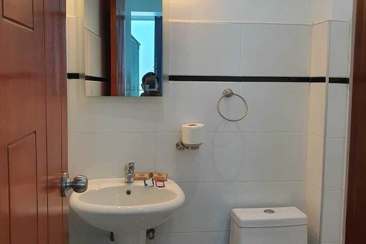 Room 12 of 19