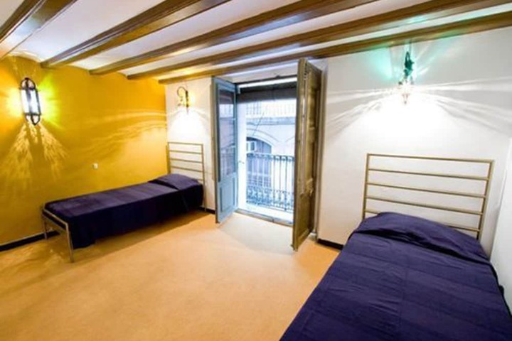 Room 17 of 29