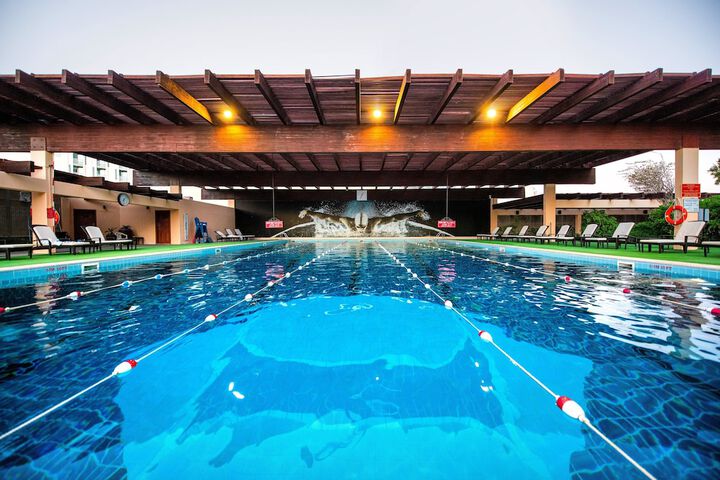 Pool 78 of 290