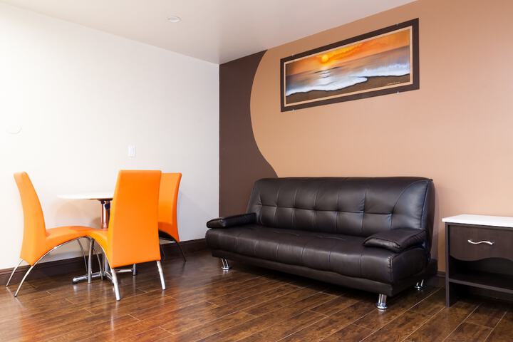 Room 8 of 34