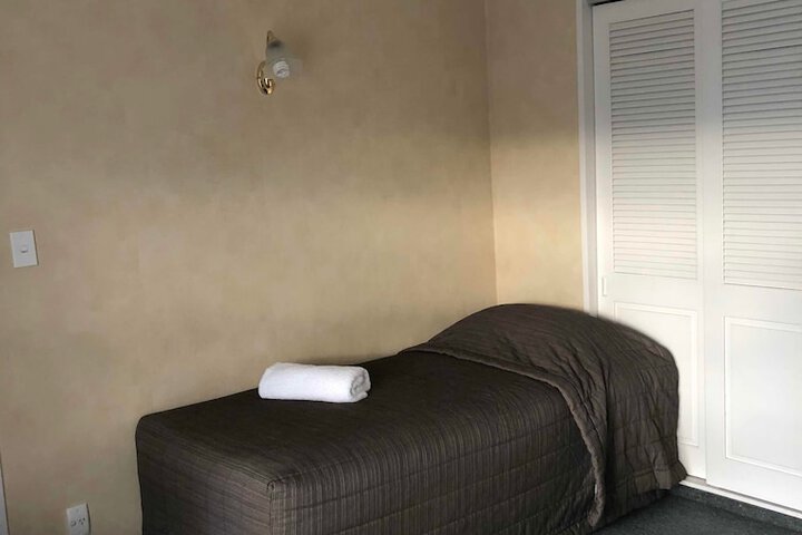 Room 10 of 44
