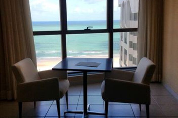 Room 4 of 9