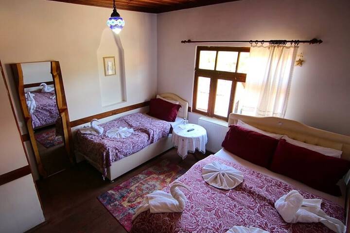 Room 14 of 39