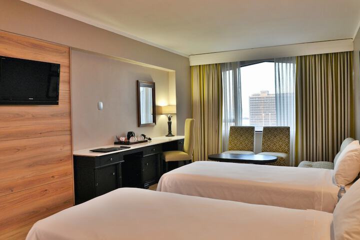 Room 7 of 43
