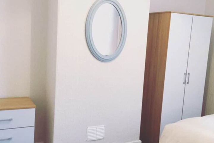 Room 5 of 22