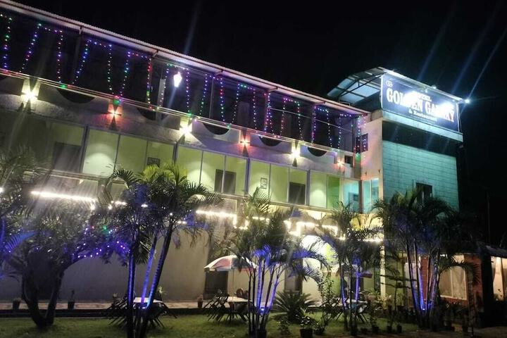 Hotel Golden Galaxy