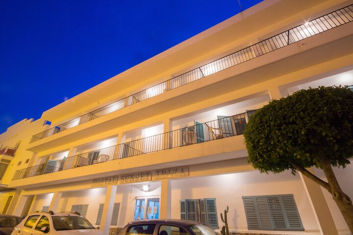 Hotel Entry