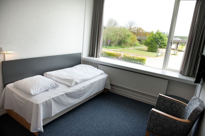 Room 9 of 44