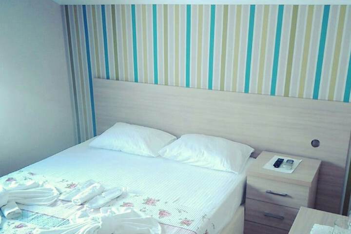 Room 6 of 11