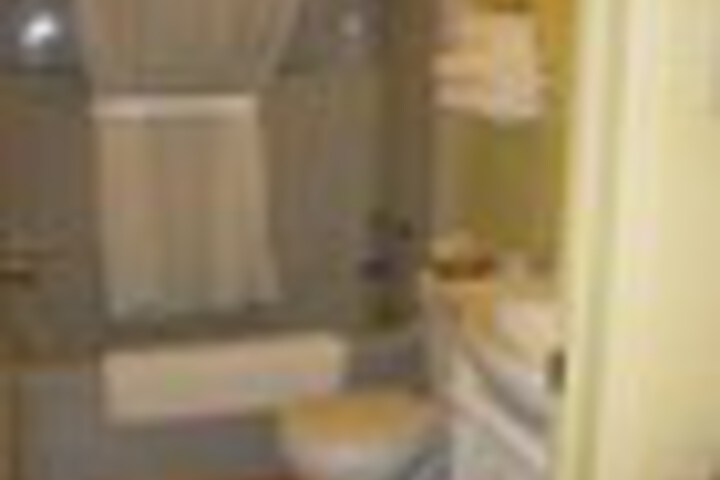 Room 44 of 141
