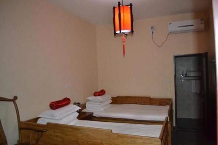 Room 11 of 17