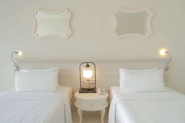 Room 36 of 120