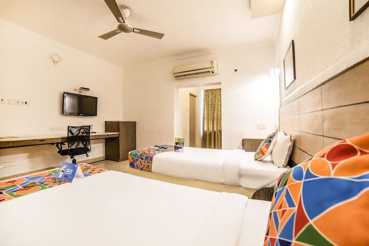 Room 14 of 27