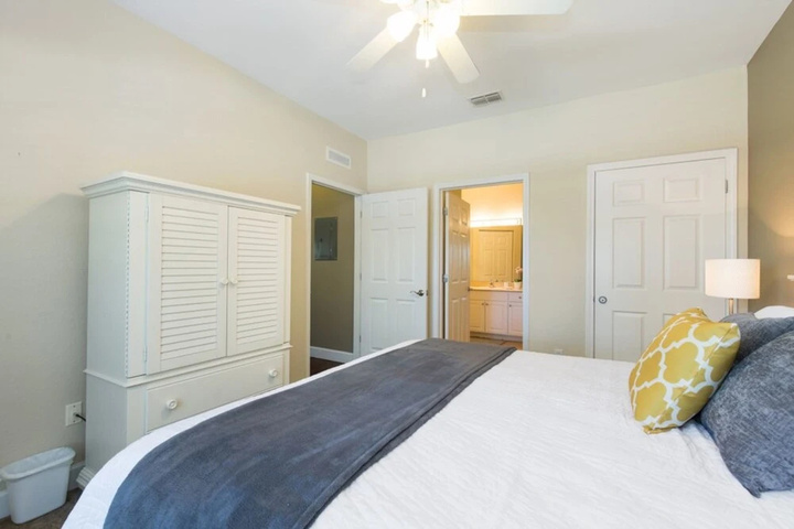 Room 7 of 20