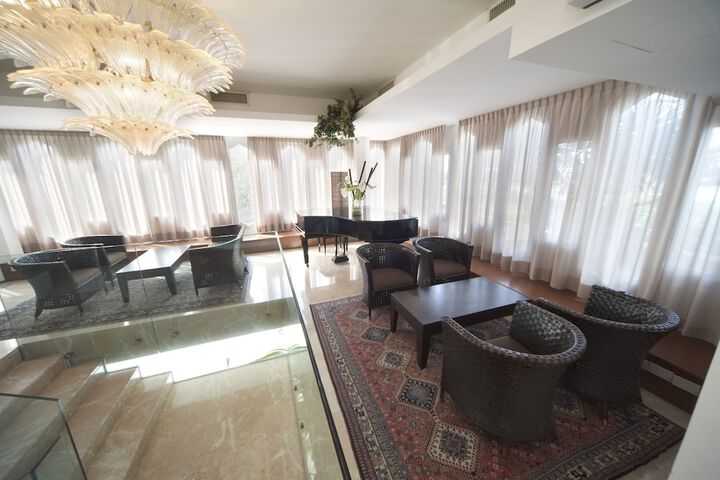 Hotel Interior 3 of 31