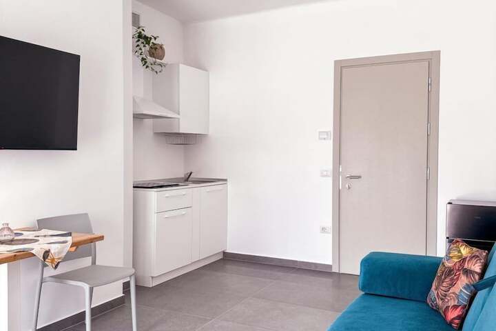 Room 47 of 159