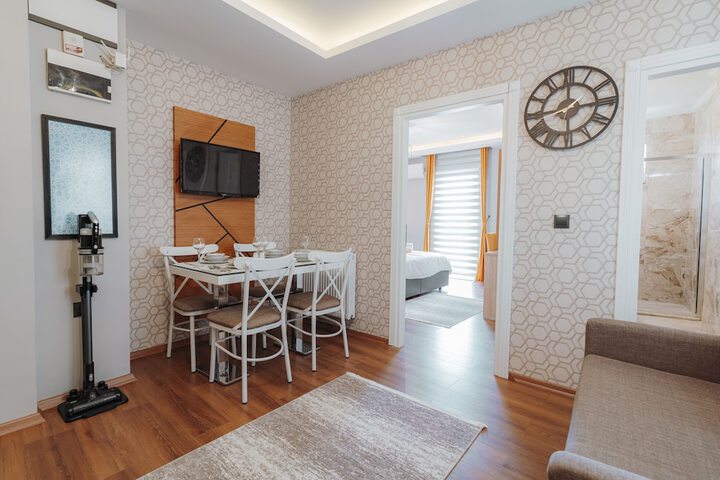 Room 42 of 93