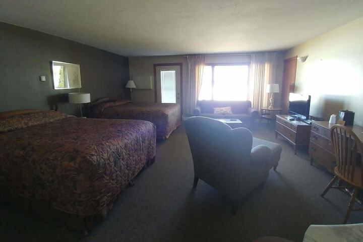 Room 54 of 128