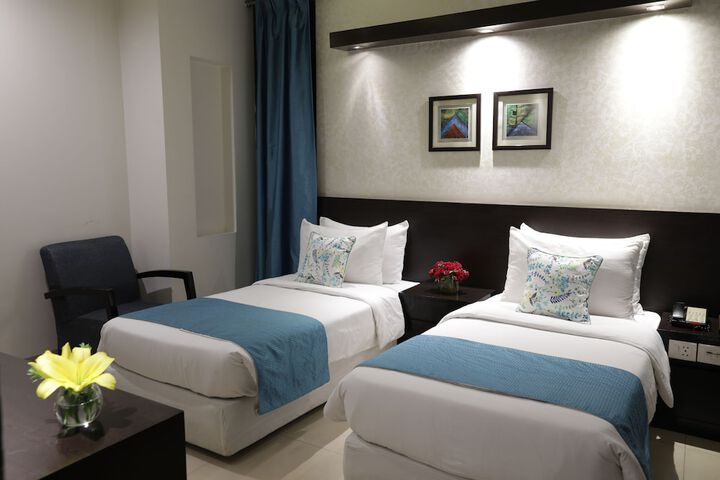 Room 17 of 29