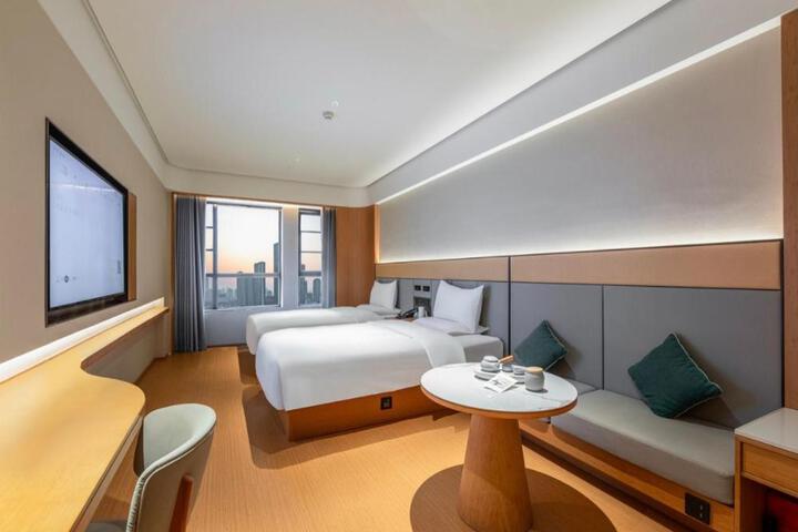 JI Hotel Wuhan Hongkong Road Metro Station