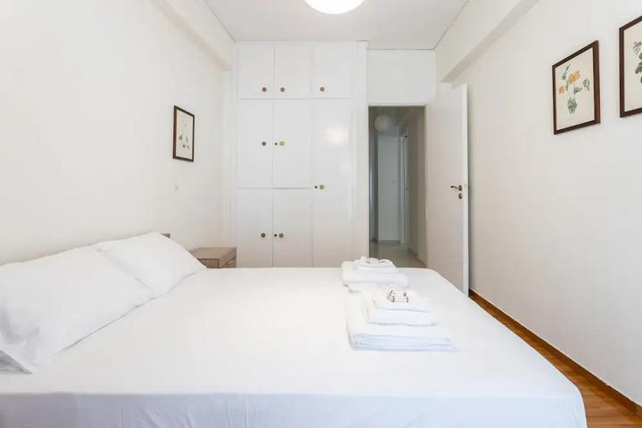 Room 3 of 4