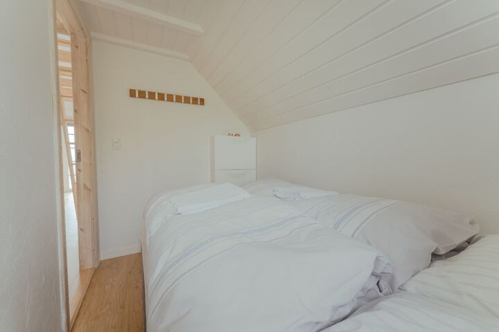 Room 3 of 22