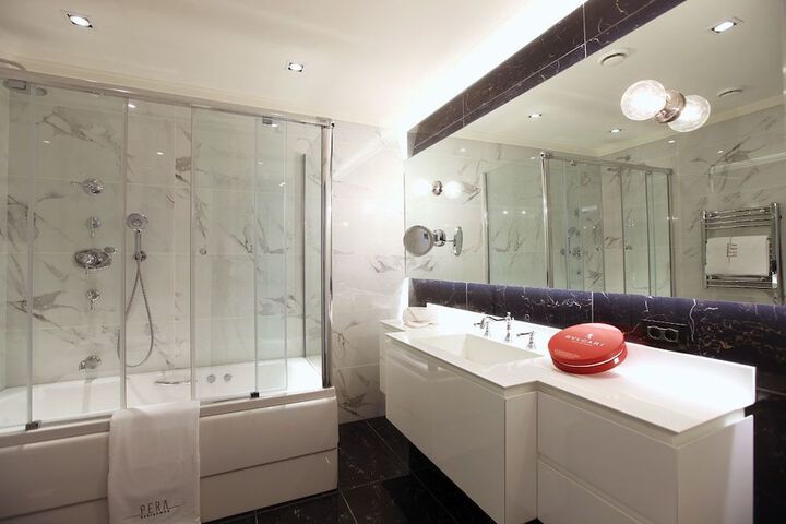 Clean Restrooms