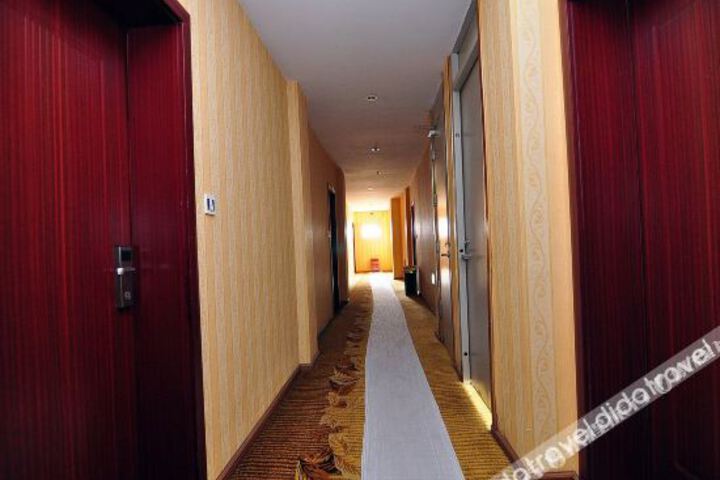 Hotel Interior 12 of 31