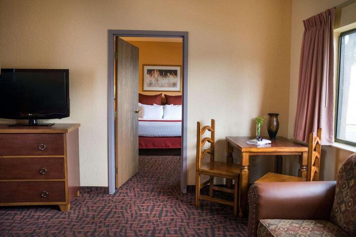 Room 6 of 20