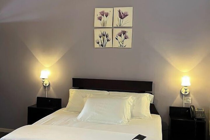 Room 14 of 75