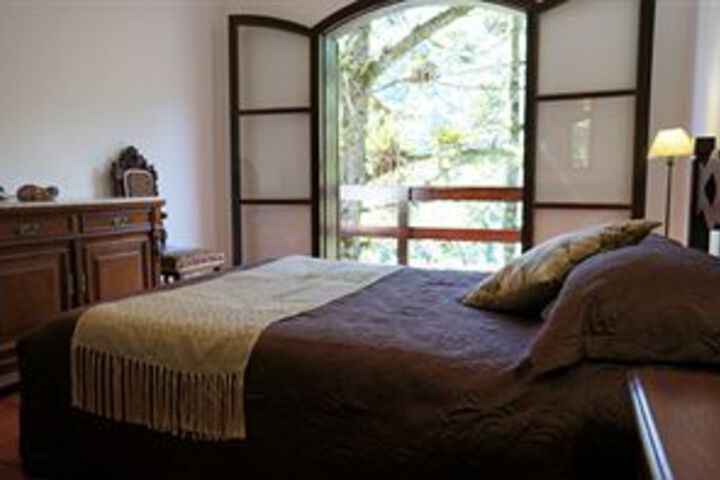Room 15 of 38