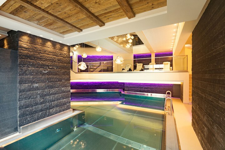 Pool 56 of 117