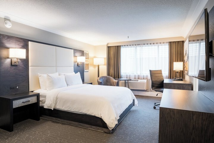 Room 41 of 270
