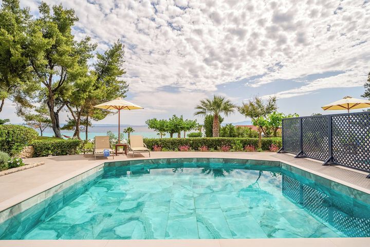 Pool 190 of 417
