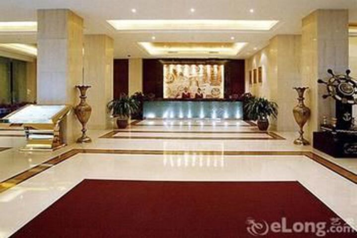 Hotel Interior 100 of 134