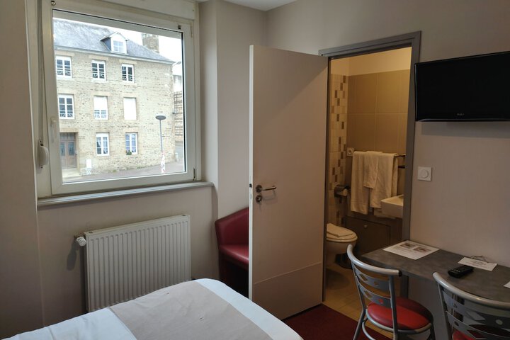 Room 5 of 56