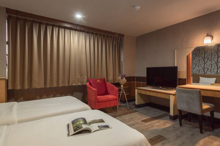 Room 7 of 21