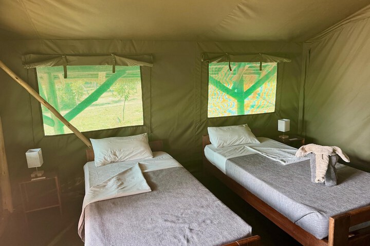 Room 5 of 27
