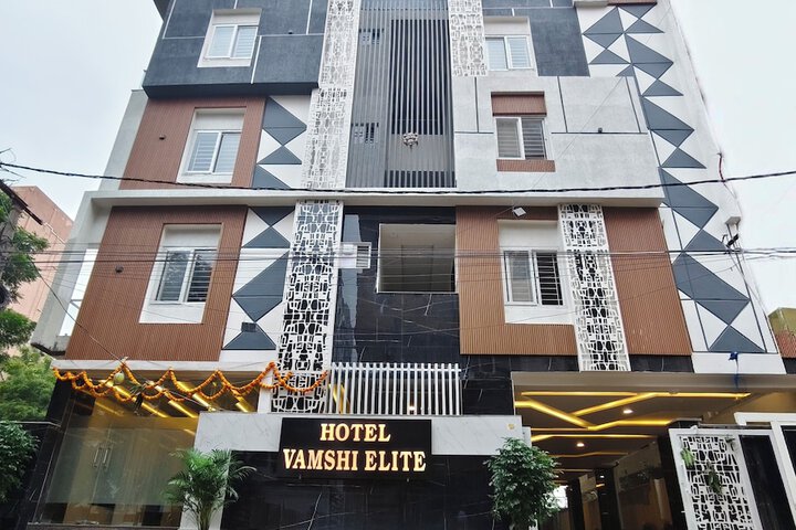 Hotel Vamshi Elite