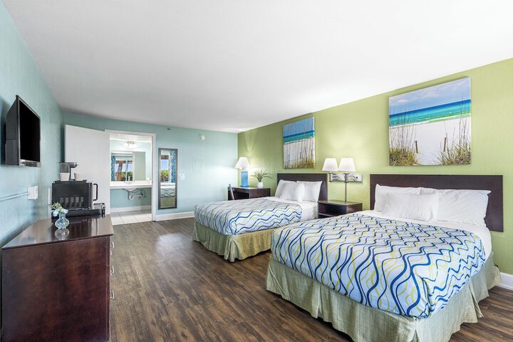Room 28 of 120