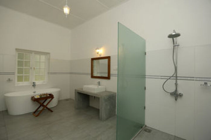 Room 2 of 31