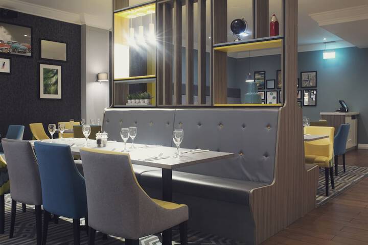 Dining 165 of 292