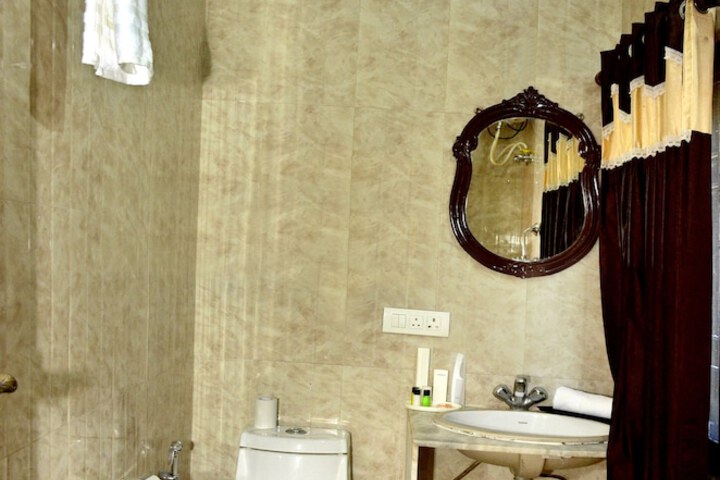 Room 20 of 37