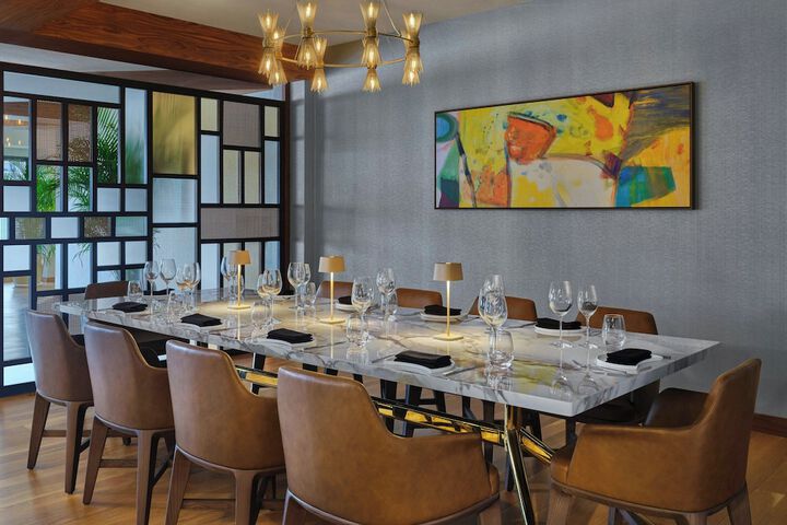 Dining 48 of 64
