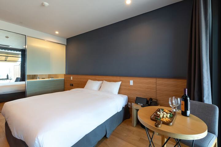 Room 14 of 78