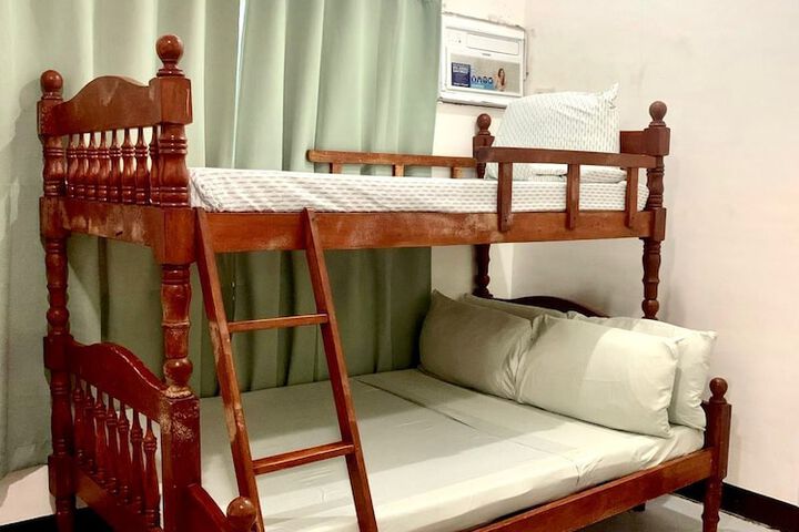 Room 15 of 96