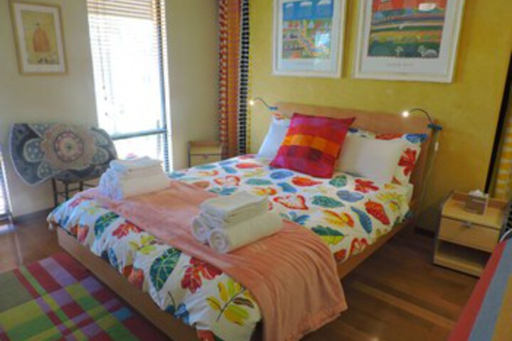 Room 16 of 18