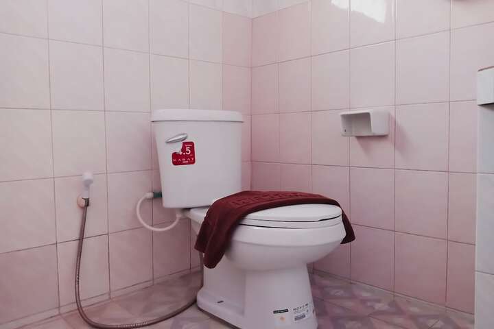 Room 6 of 51